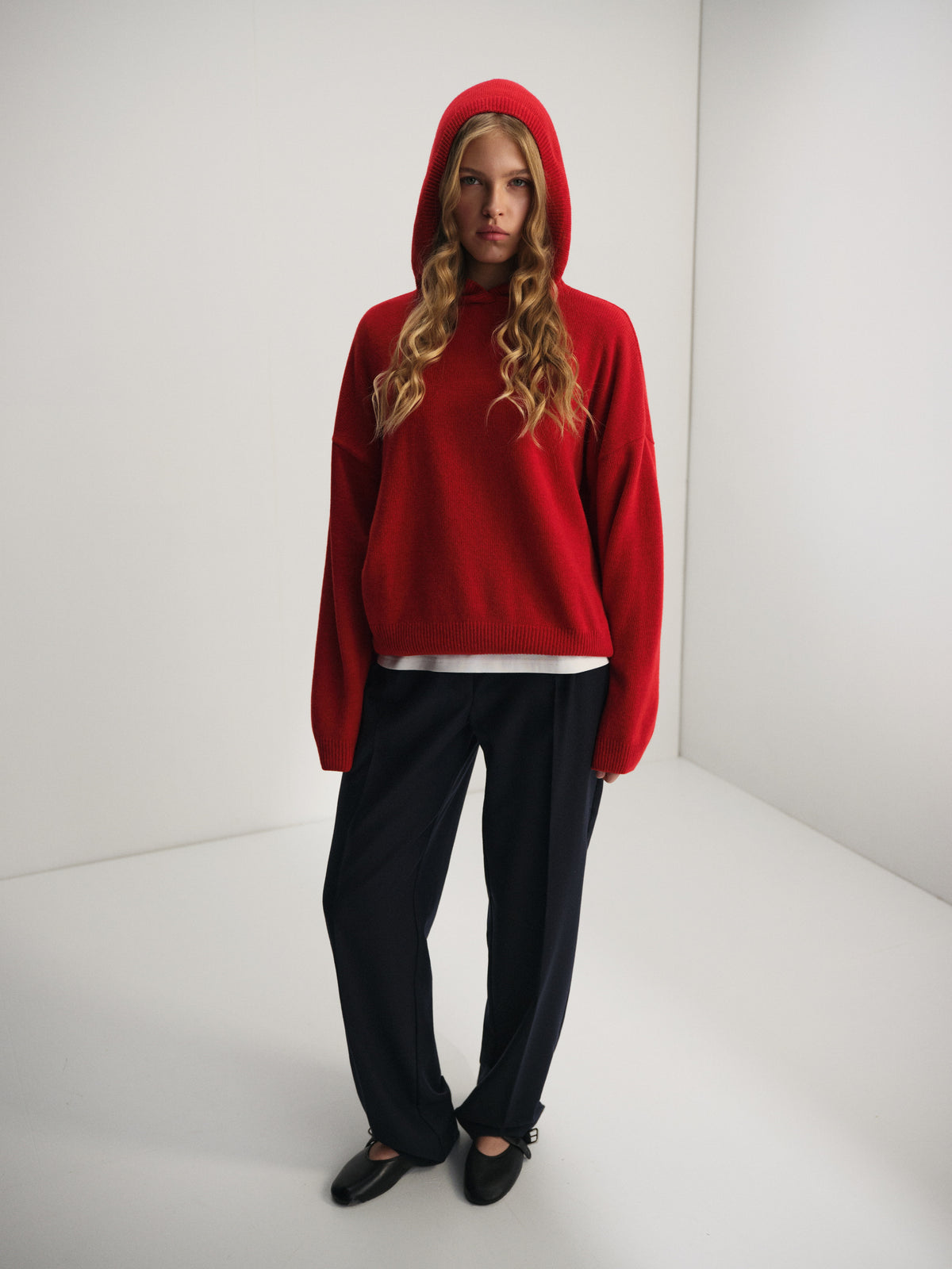Светр з капюшоном червоний Knit
