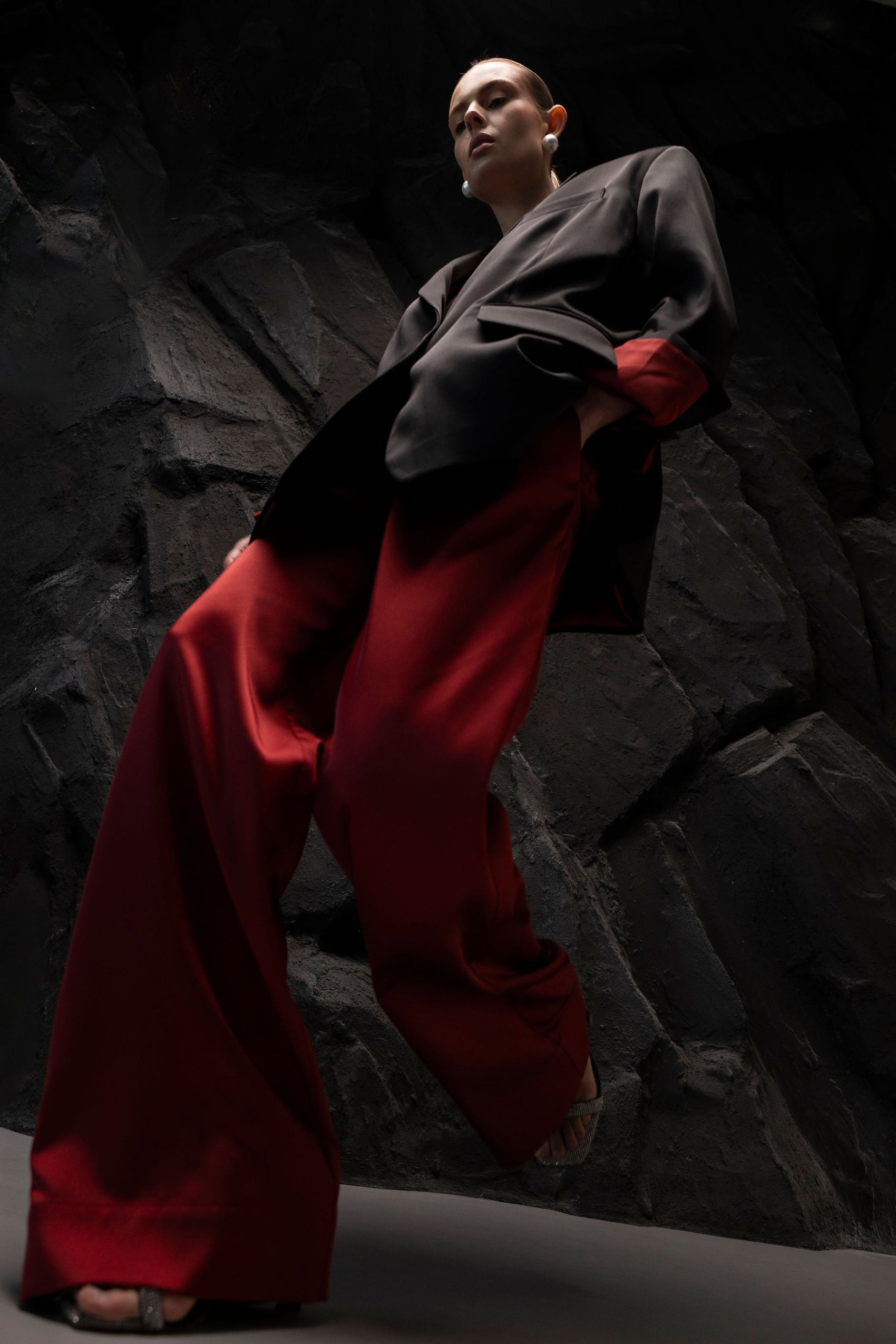 Брюки атласні вишневі