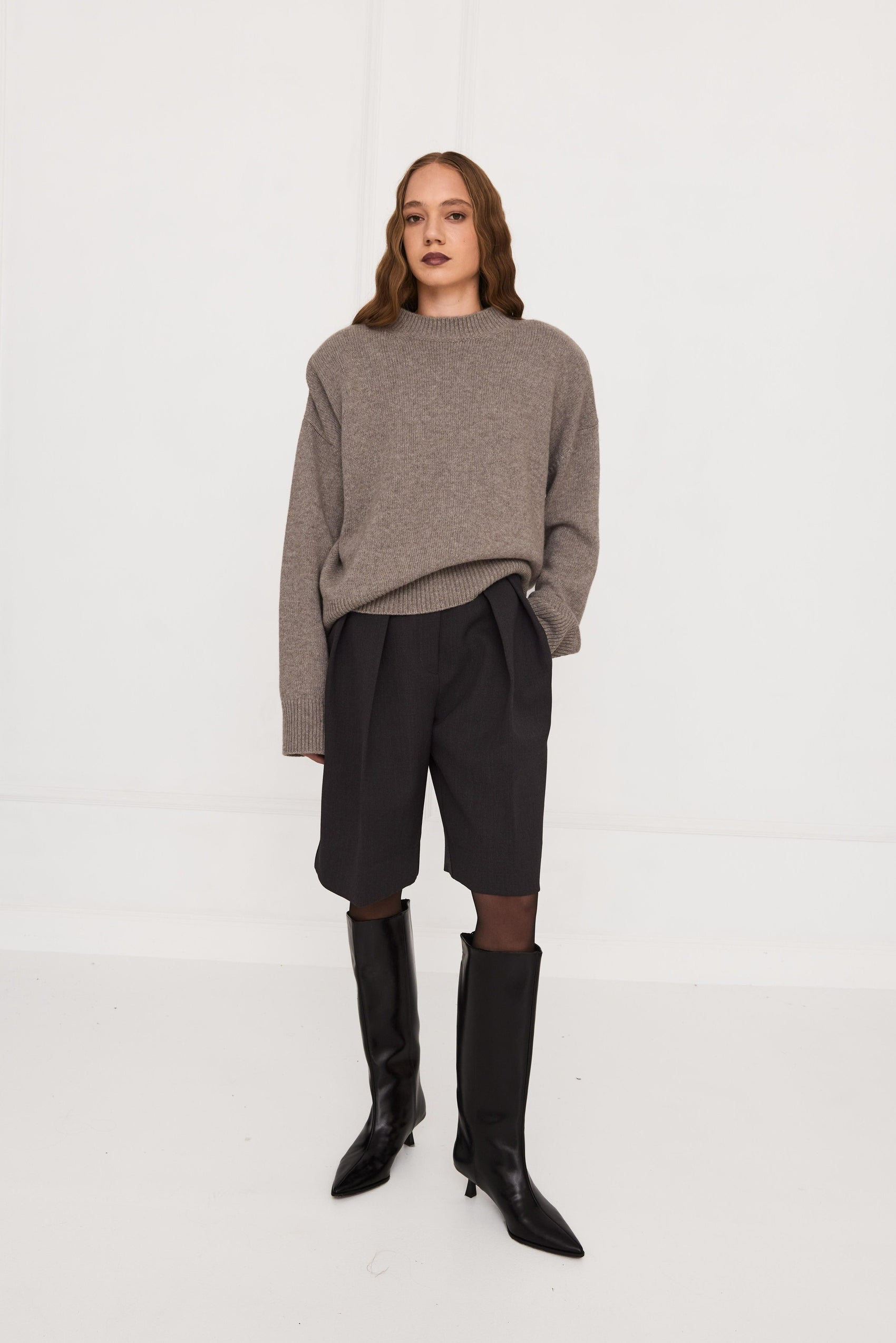 Бермуди костюмі сірі